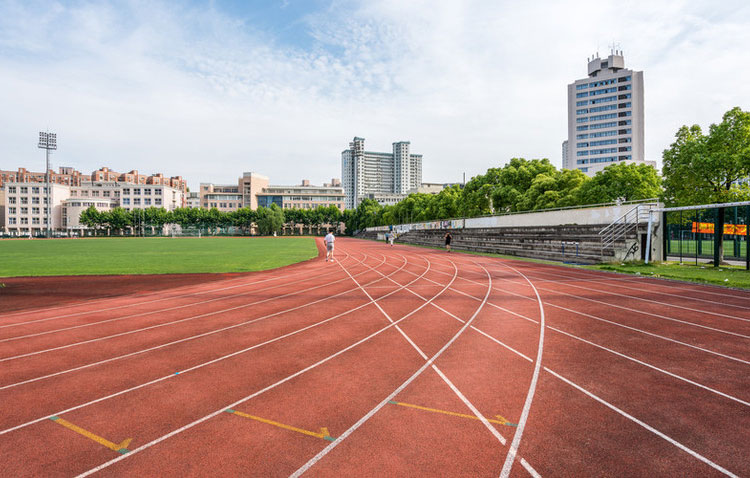 学校